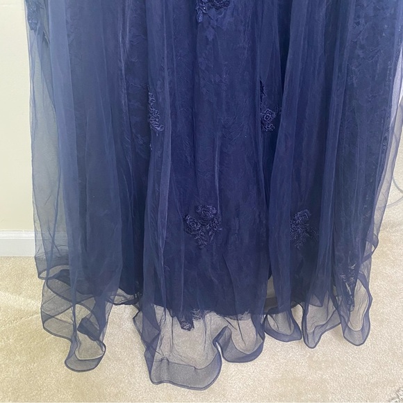 La Femme navy blue Sequin Sparkle floral lace & tulle gown SZ 14 mother … - Picture 9 of 15
